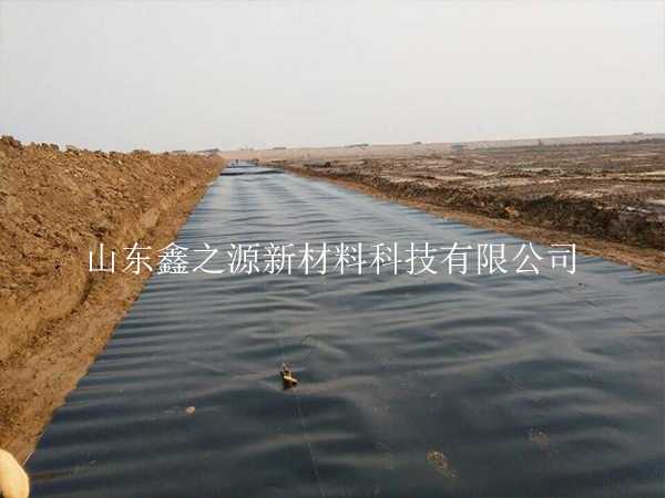 貯存養殖防滲膜需要具備哪些條件環境？
