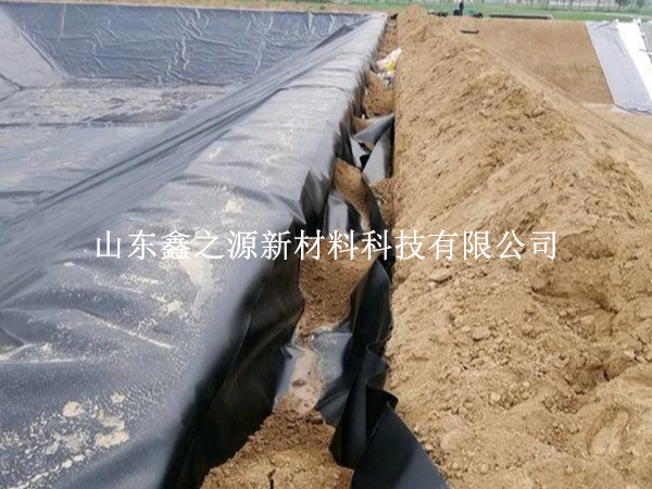 如何順利進行沼氣池黑膜的修補工作？