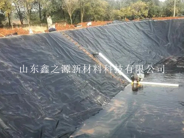 HDPE土工膜的施工細節(jié)部位該如何進行處理？